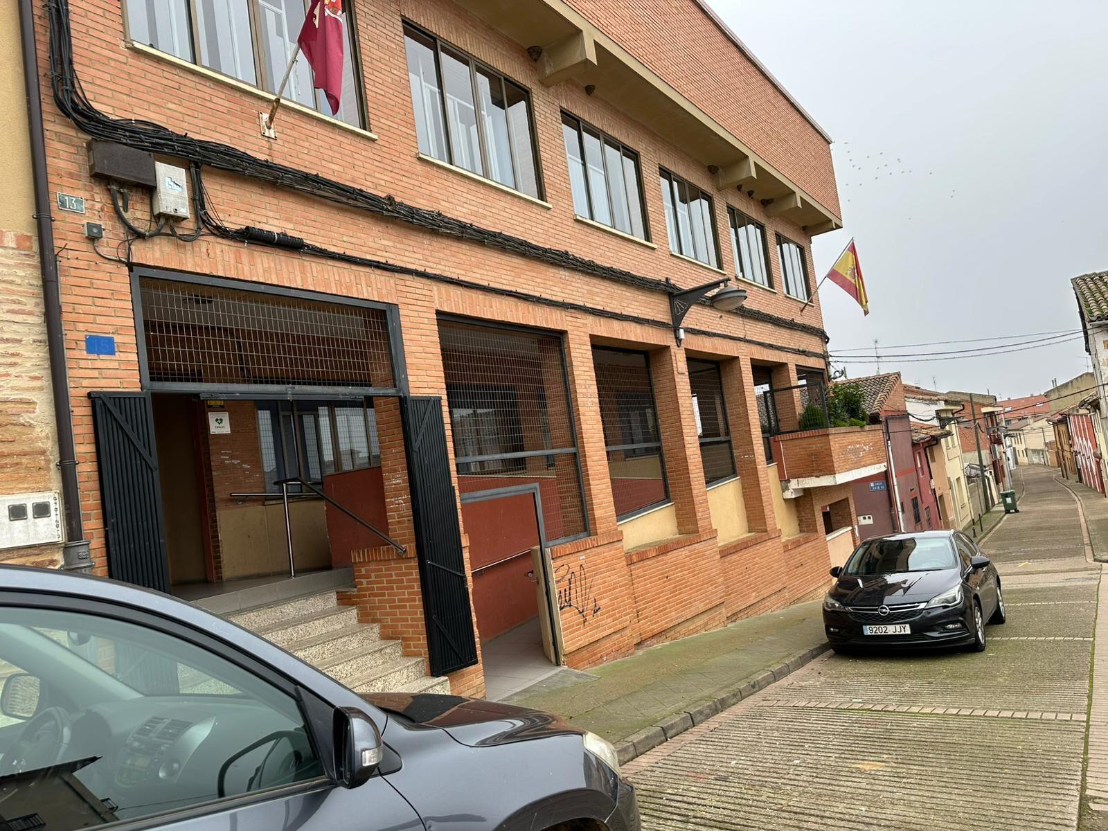 UPL denuncia la situación que están sufriendo los alumnos, que llevan semanas sin recibir clase por la baja de una profesora que el Ayuntamiento no ha cubierto